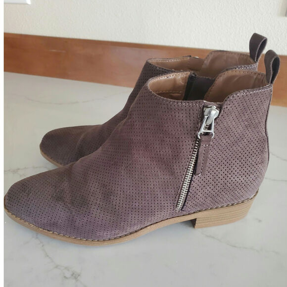 Universal Threads Ankle Booties Size 8 1/2 Chocolate Brown Western Casual Earthy - Picture 1 of 7
